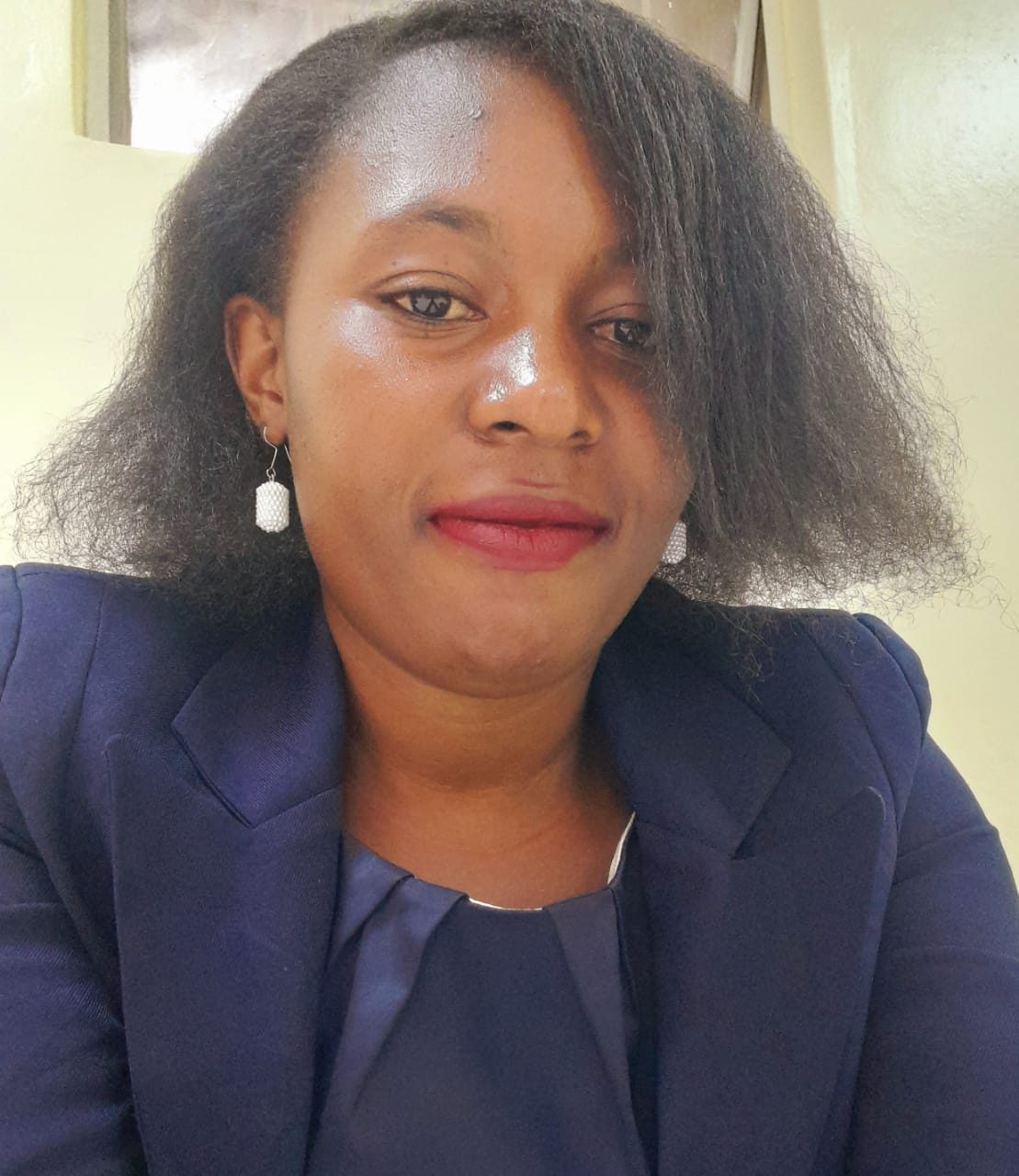 MISS ANNET TRIZAH